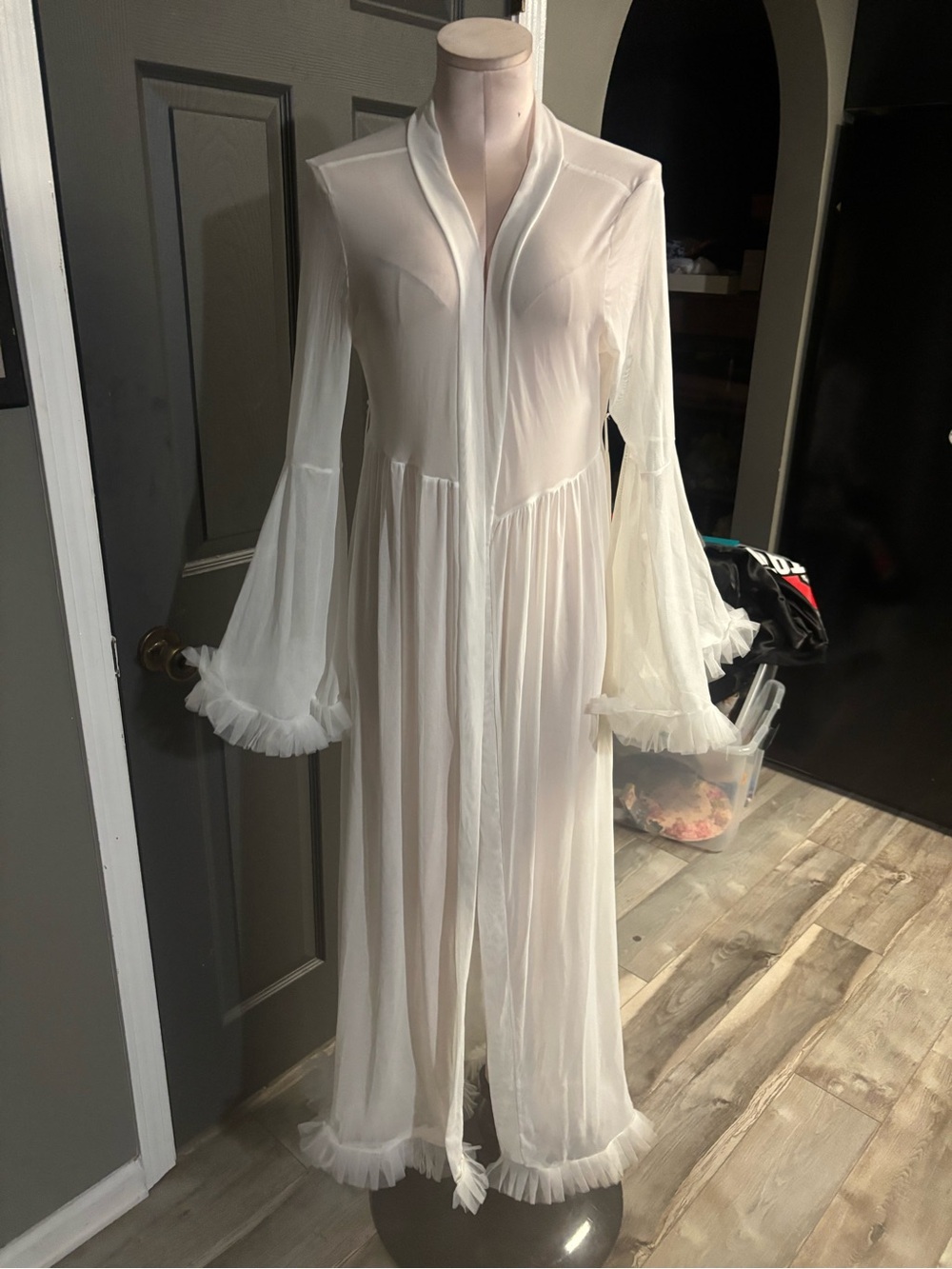 Vintage Sheer White Long Ruffled Robe - Picture 2 of 9